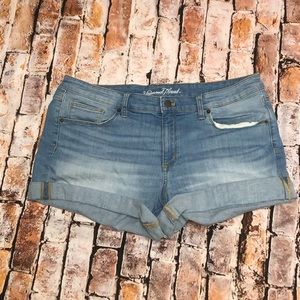 Universal Thread Jean Stretch Shorts Size 16